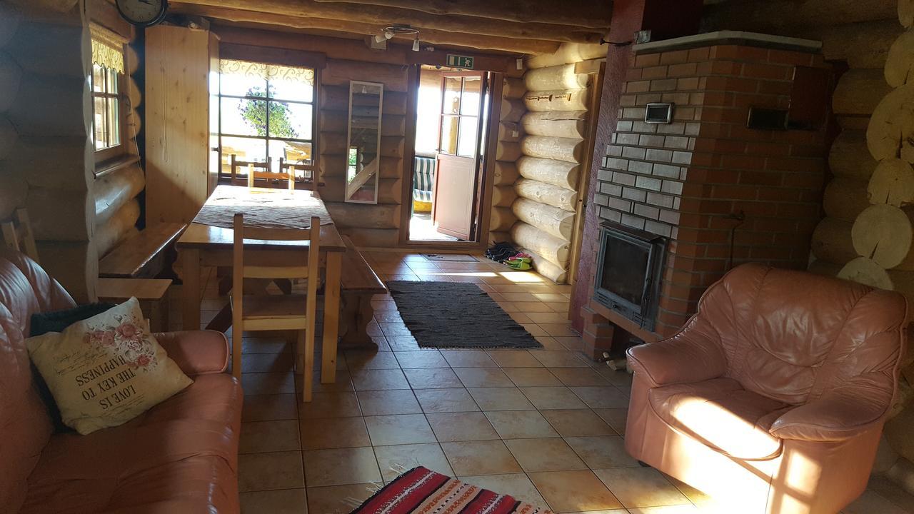 Oksa Puhkemaja Guest House Voru Ngoại thất bức ảnh