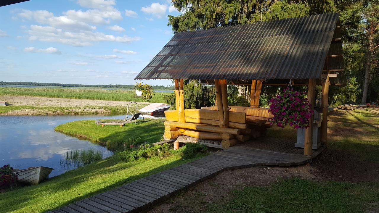 Oksa Puhkemaja Guest House Voru Ngoại thất bức ảnh